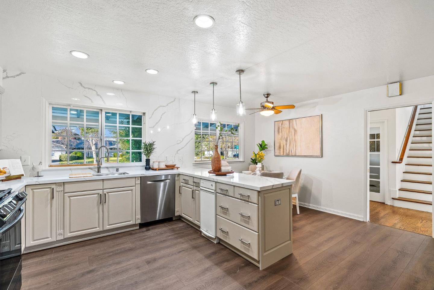 Detail Gallery Image 15 of 46 For 6533 Bose Ct, San Jose,  CA 95120 - 5 Beds | 3 Baths