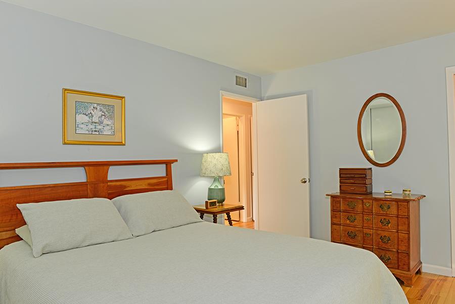 Detail Gallery Image 5 of 15 For 1360 Josselyn Canyon Rd #37,  Monterey,  CA 93940 - 2 Beds | 2 Baths