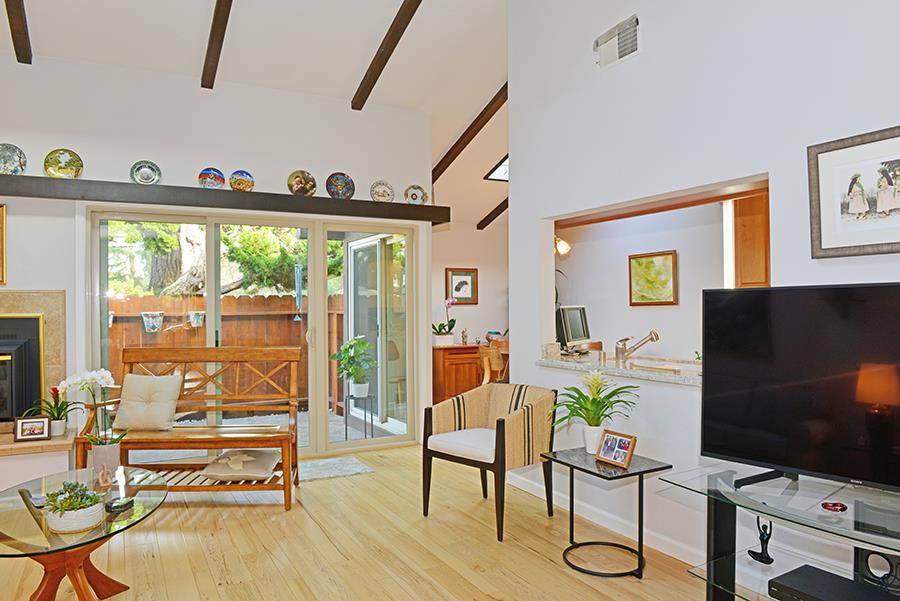 Detail Gallery Image 7 of 15 For 1360 Josselyn Canyon Rd #37,  Monterey,  CA 93940 - 2 Beds | 2 Baths