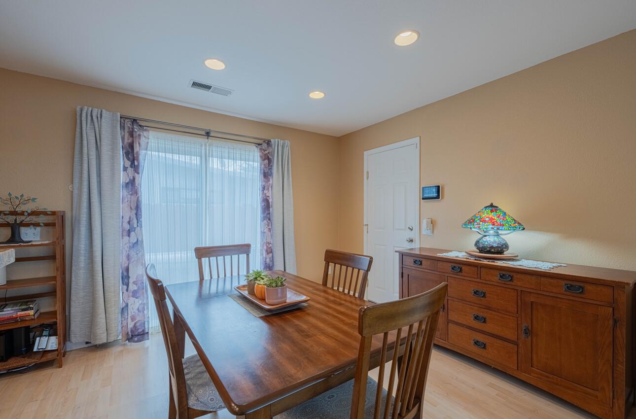Detail Gallery Image 11 of 42 For 8507 Laguna Pl, Moss Landing,  CA 95039 - 3 Beds | 2 Baths