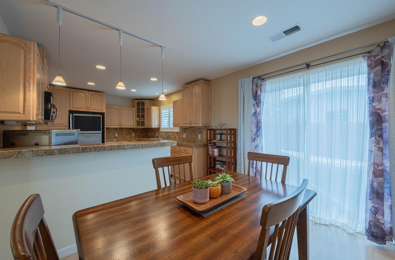 Detail Gallery Image 13 of 42 For 8507 Laguna Pl, Moss Landing,  CA 95039 - 3 Beds | 2 Baths