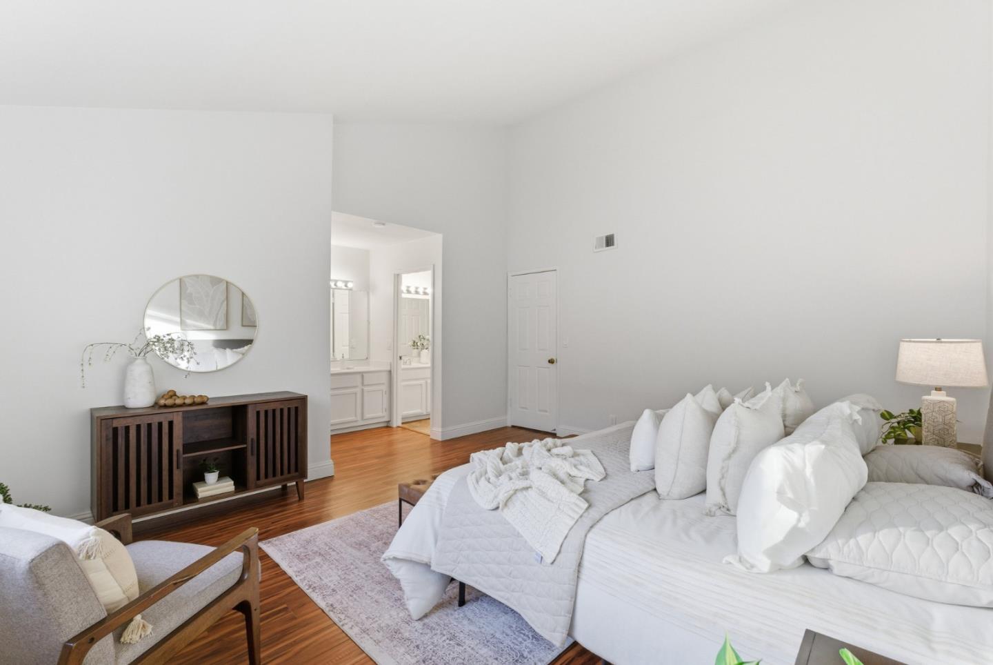 Detail Gallery Image 21 of 39 For 1005 Helen Ave #2,  Sunnyvale,  CA 94086 - 2 Beds | 2 Baths