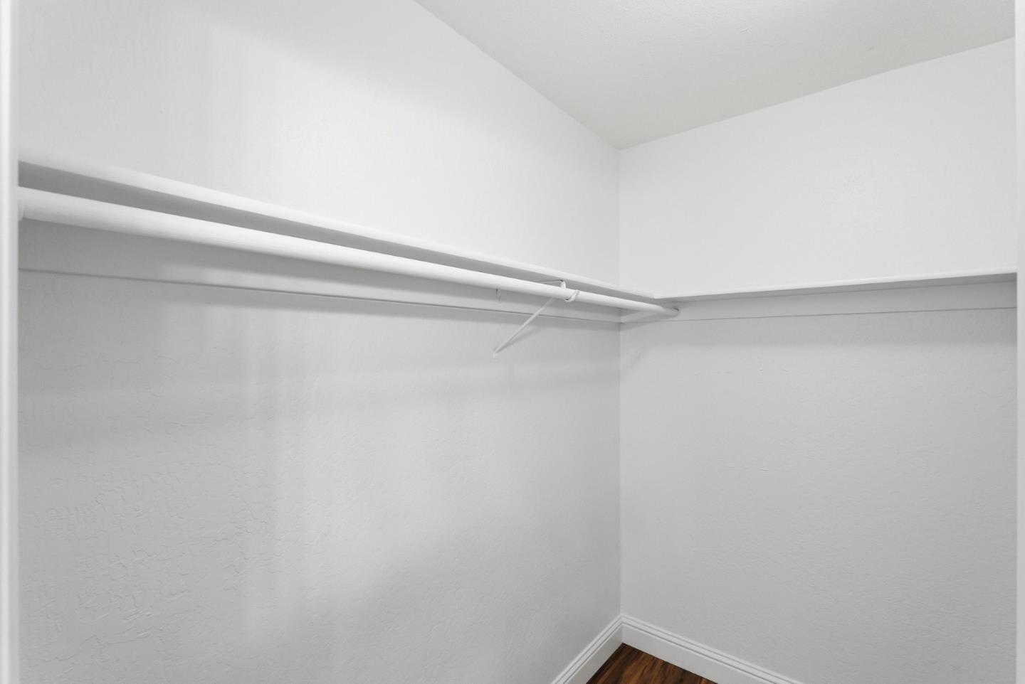 Detail Gallery Image 25 of 39 For 1005 Helen Ave #2,  Sunnyvale,  CA 94086 - 2 Beds | 2 Baths