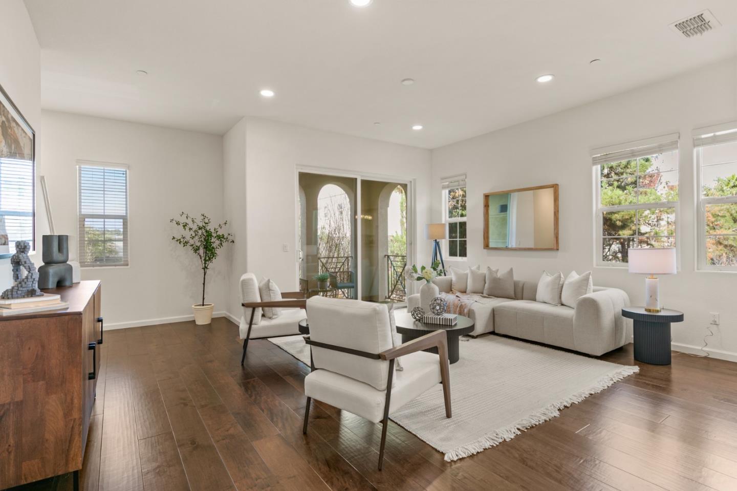 Detail Gallery Image 3 of 20 For 39829 Pelton Ter, Newark,  CA 94560 - 2 Beds | 2/1 Baths