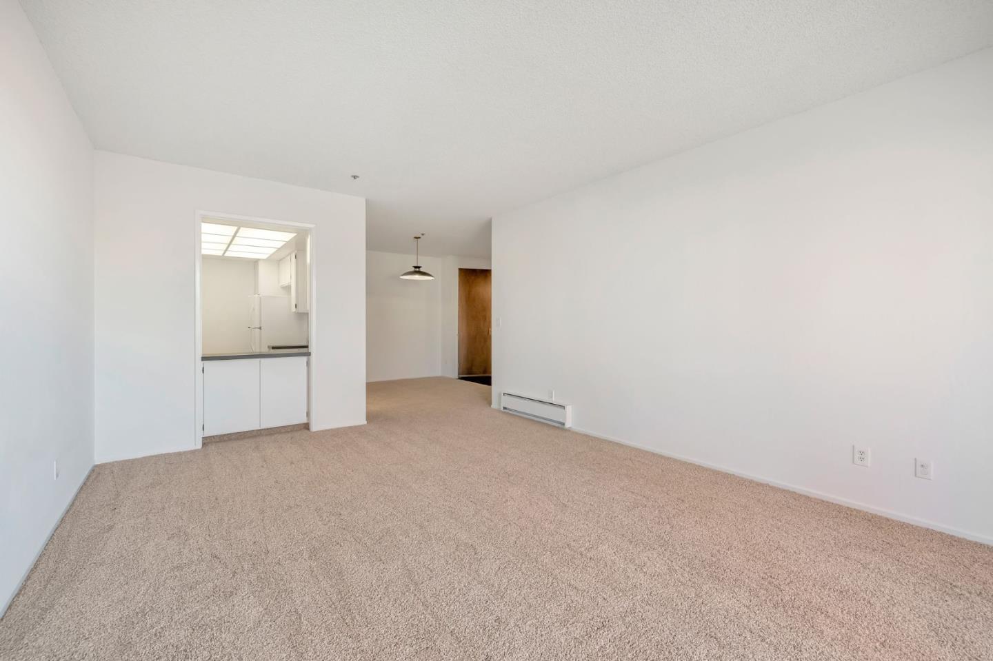 Detail Gallery Image 11 of 39 For 1515 Floribunda Ave #205,  Burlingame,  CA 94010 - 2 Beds | 2 Baths