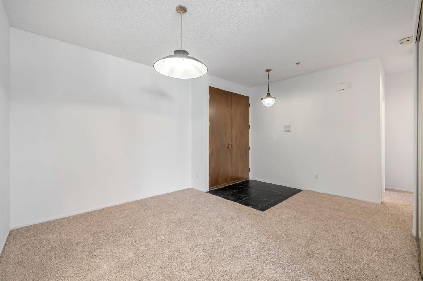 Detail Gallery Image 19 of 39 For 1515 Floribunda Ave #205,  Burlingame,  CA 94010 - 2 Beds | 2 Baths