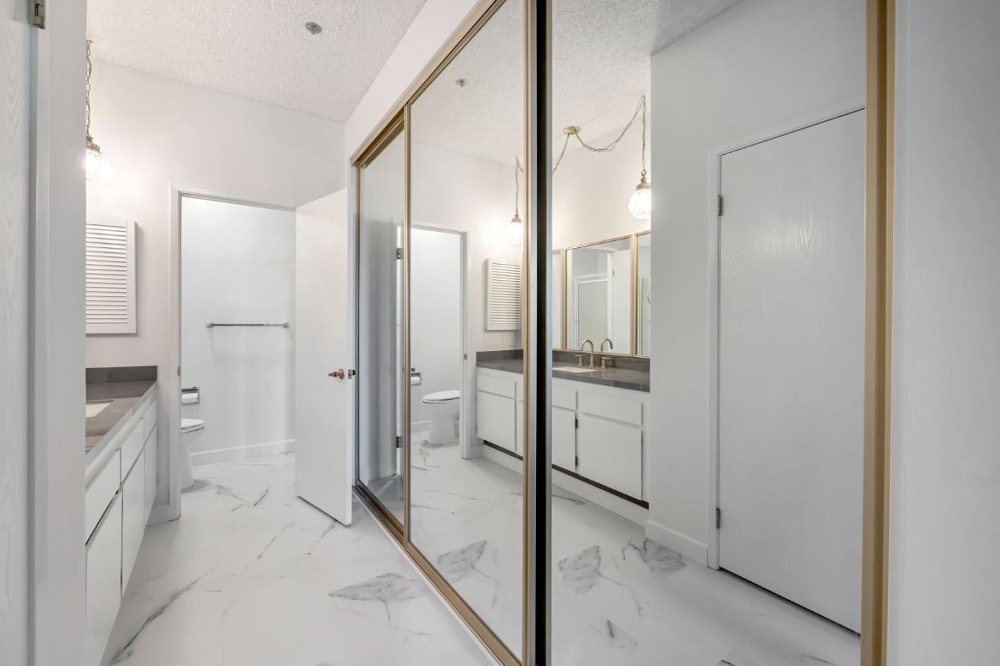 Detail Gallery Image 25 of 39 For 1515 Floribunda Ave #205,  Burlingame,  CA 94010 - 2 Beds | 2 Baths