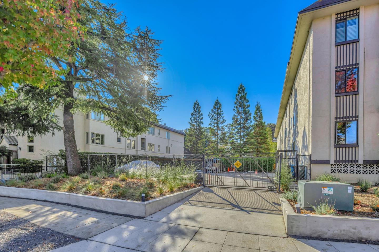 Detail Gallery Image 33 of 39 For 1515 Floribunda Ave #205,  Burlingame,  CA 94010 - 2 Beds | 2 Baths