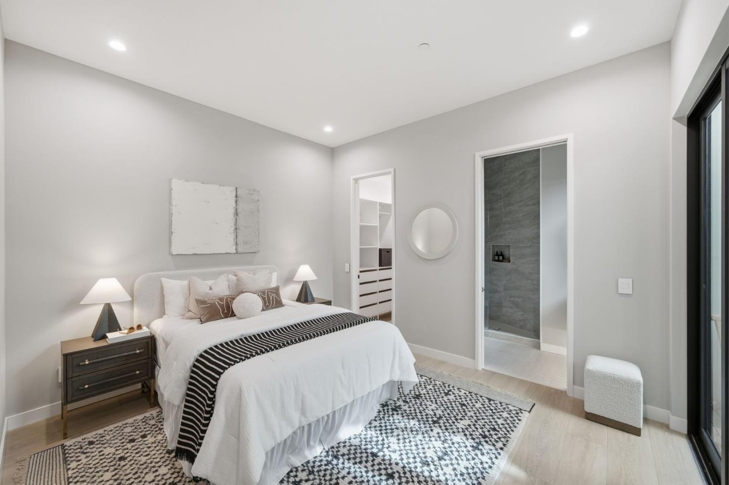 Detail Gallery Image 28 of 49 For 90 Crescent Dr, Palo Alto,  CA 94301 - 5 Beds | 5/2 Baths