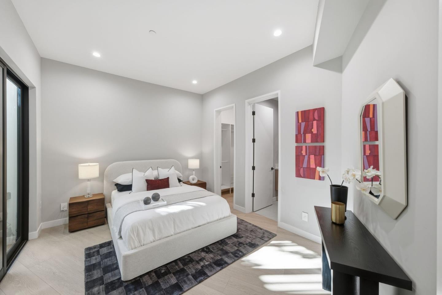 Detail Gallery Image 30 of 49 For 90 Crescent Dr, Palo Alto,  CA 94301 - 5 Beds | 5/2 Baths