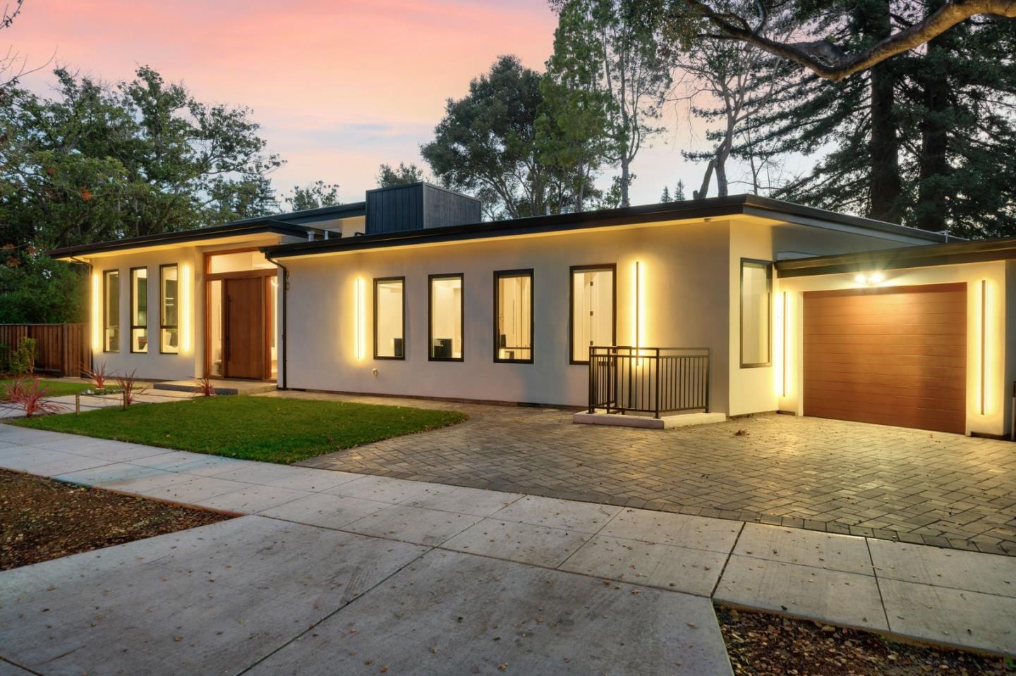 Detail Gallery Image 49 of 49 For 90 Crescent Dr, Palo Alto,  CA 94301 - 5 Beds | 5/2 Baths