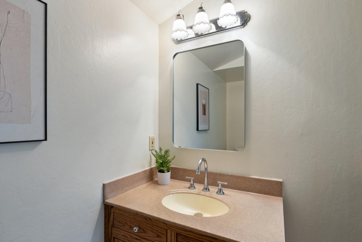 Detail Gallery Image 28 of 41 For 4537 Heppner Ln, San Jose,  CA 95136 - 3 Beds | 2/1 Baths