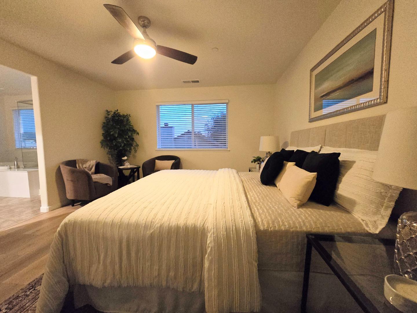 Detail Gallery Image 7 of 15 For 824 Fargo St, Stockton,  CA 95204 - 5 Beds | 3 Baths