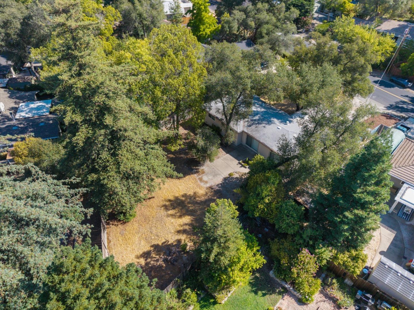 Detail Gallery Image 33 of 34 For 8420 Lakeland Dr, Granite Bay,  CA 95746 - 3 Beds | 2 Baths