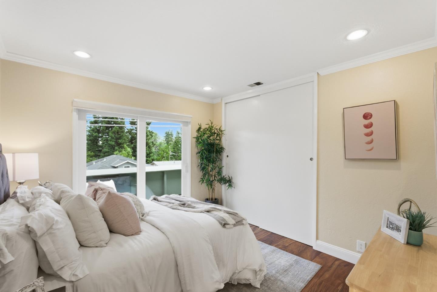 Detail Gallery Image 14 of 40 For 130 Lyell St, Los Altos,  CA 94022 - 3 Beds | 2 Baths