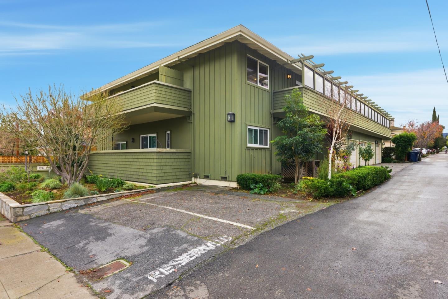 Detail Gallery Image 40 of 40 For 130 Lyell St, Los Altos,  CA 94022 - 3 Beds | 2 Baths