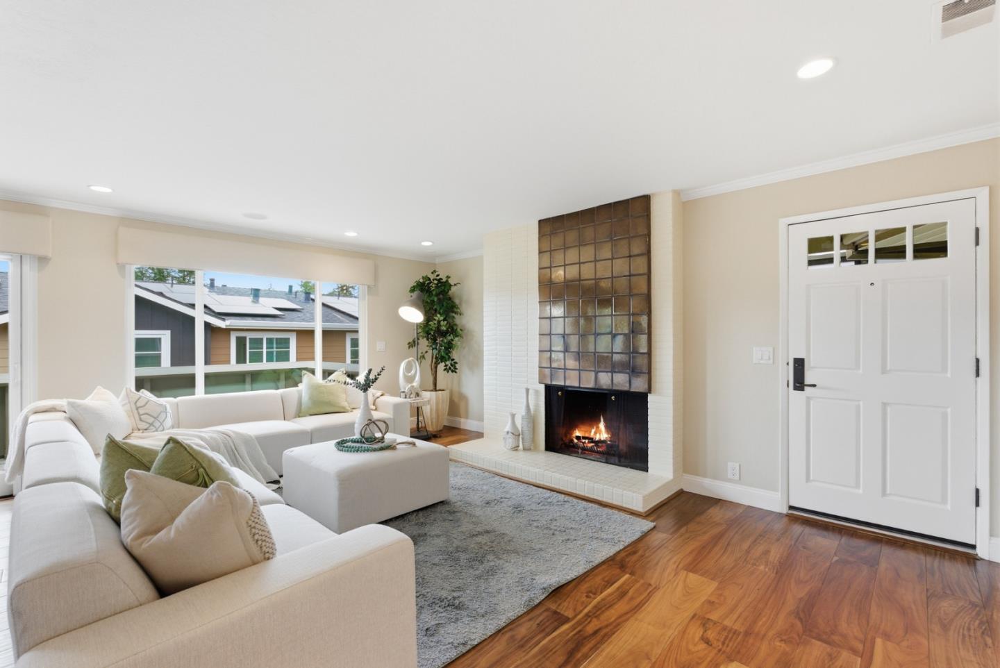 Detail Gallery Image 5 of 40 For 130 Lyell St, Los Altos,  CA 94022 - 3 Beds | 2 Baths