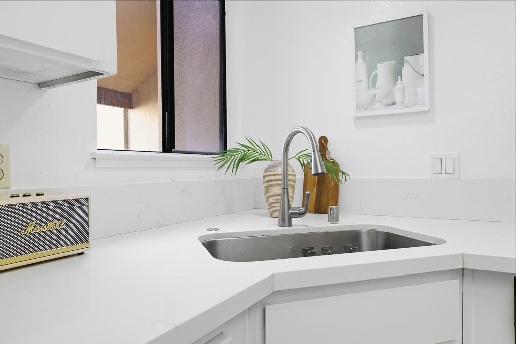 Detail Gallery Image 11 of 37 For 3863 Milton Ter, Fremont,  CA 94555 - 2 Beds | 2 Baths