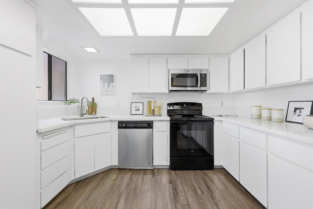 Detail Gallery Image 12 of 37 For 3863 Milton Ter, Fremont,  CA 94555 - 2 Beds | 2 Baths