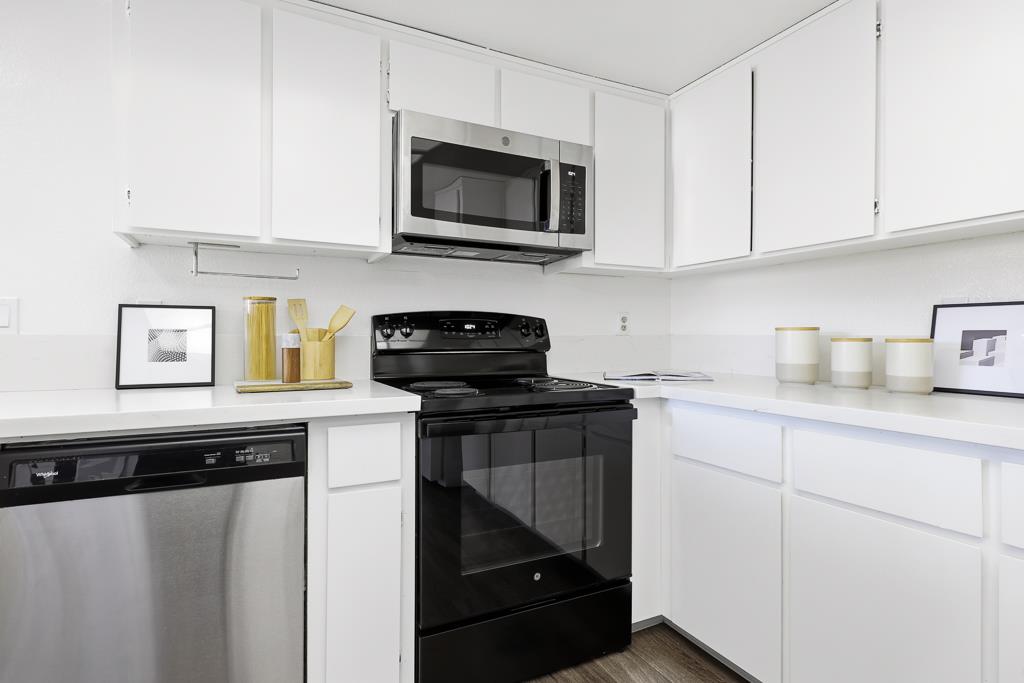 Detail Gallery Image 14 of 37 For 3863 Milton Ter, Fremont,  CA 94555 - 2 Beds | 2 Baths