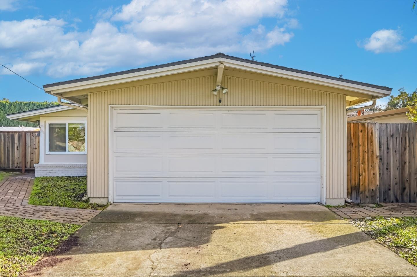 Detail Gallery Image 35 of 41 For 984 Fairwood Ave, Sunnyvale,  CA 94089 - 3 Beds | 2 Baths