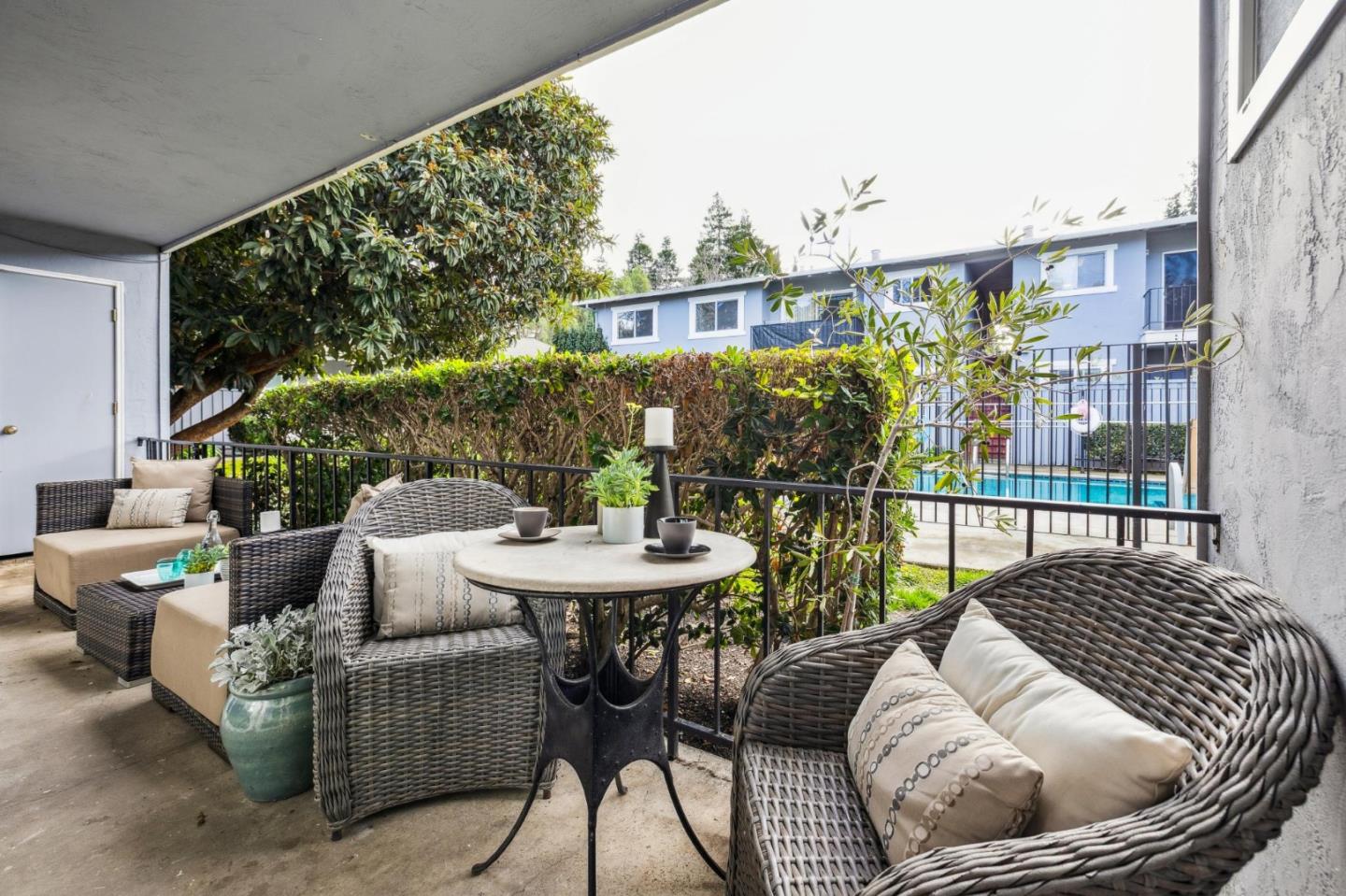 Detail Gallery Image 30 of 33 For 453 N Rengstorff Ave #17,  Mountain View,  CA 94043 - 2 Beds | 2 Baths