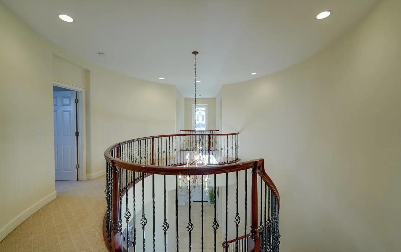 Detail Gallery Image 13 of 32 For 7440 Carnoustie Ct, Gilroy,  CA 95020 - 6 Beds | 5/1 Baths