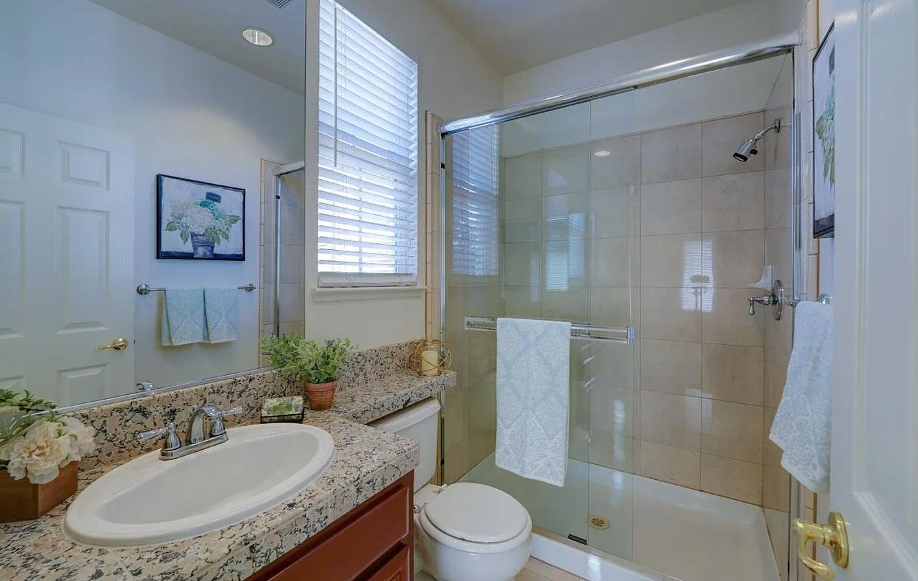 Detail Gallery Image 16 of 32 For 7440 Carnoustie Ct, Gilroy,  CA 95020 - 6 Beds | 5/1 Baths