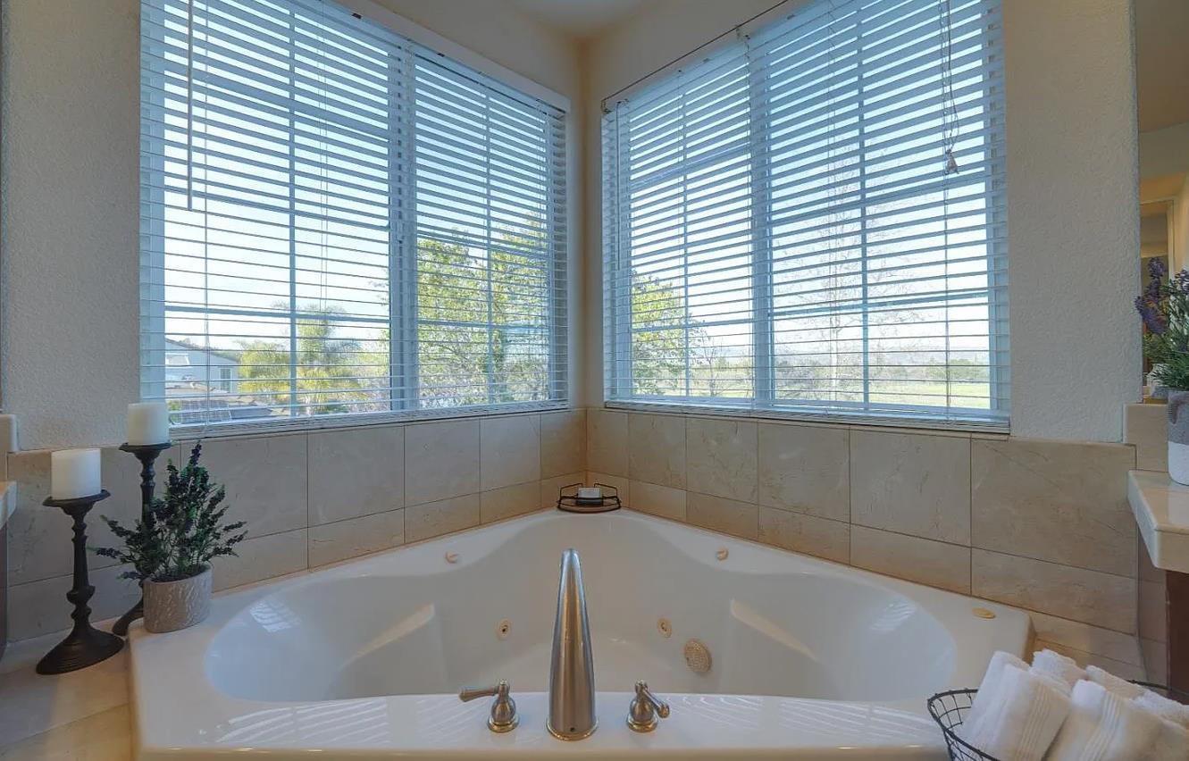 Detail Gallery Image 21 of 32 For 7440 Carnoustie Ct, Gilroy,  CA 95020 - 6 Beds | 5/1 Baths