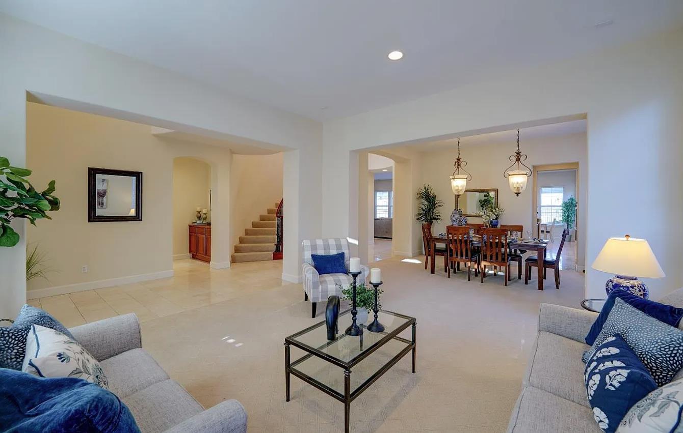 Detail Gallery Image 4 of 32 For 7440 Carnoustie Ct, Gilroy,  CA 95020 - 6 Beds | 5/1 Baths