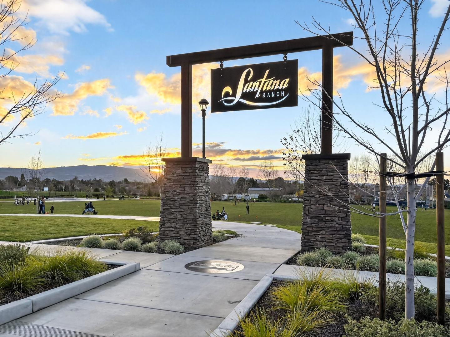 Detail Gallery Image 56 of 60 For 1557 Santana Ranch Dr, Hollister,  CA 95023 - 4 Beds | 3 Baths