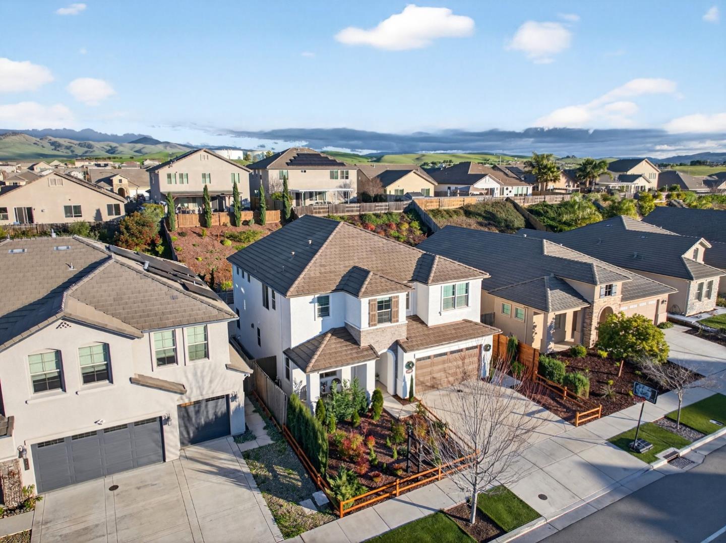 Detail Gallery Image 59 of 60 For 1557 Santana Ranch Dr, Hollister,  CA 95023 - 4 Beds | 3 Baths