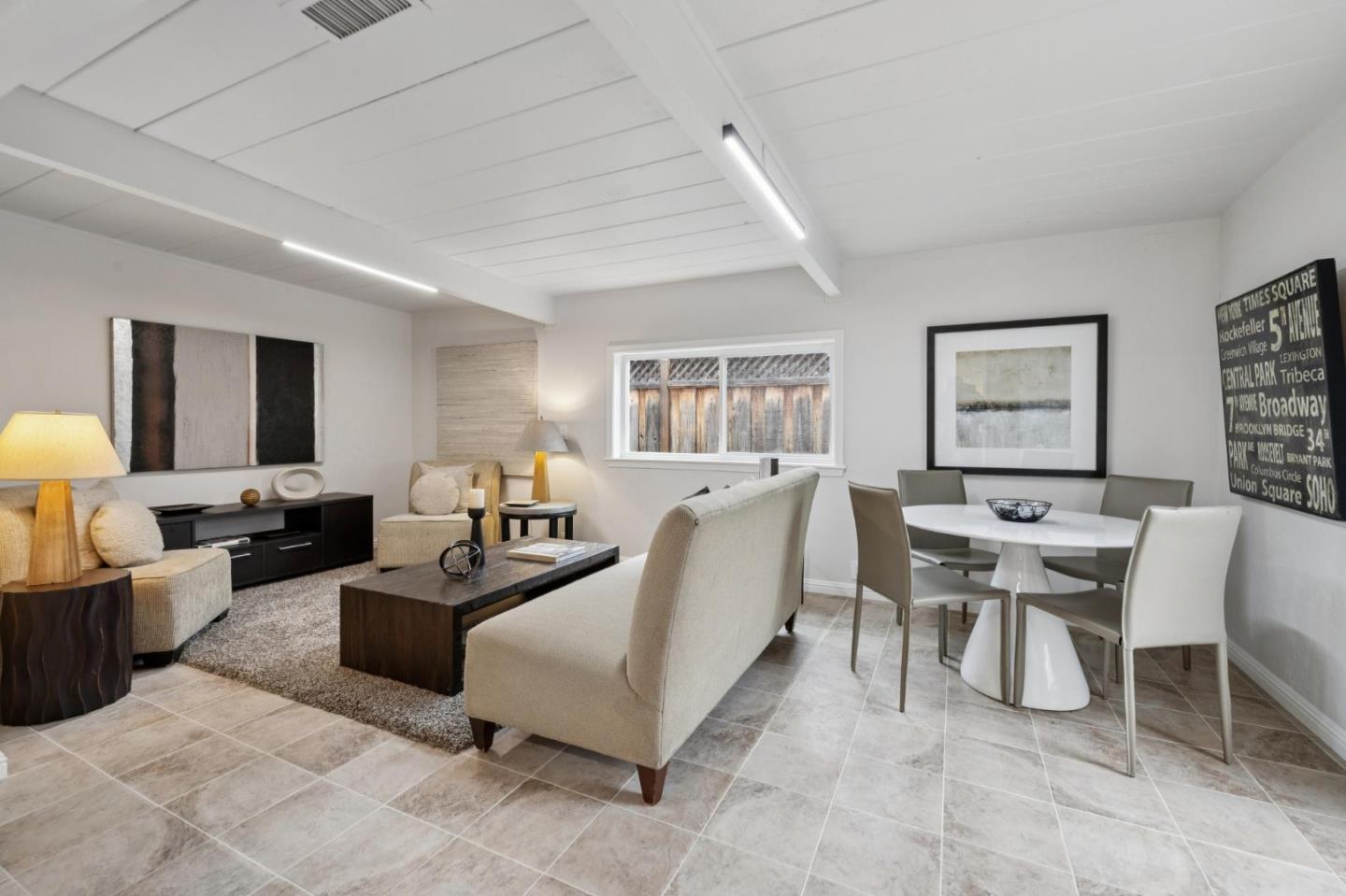 Detail Gallery Image 17 of 44 For 810 Emily Dr, Mountain View,  CA 94043 - 3 Beds | 1 Baths