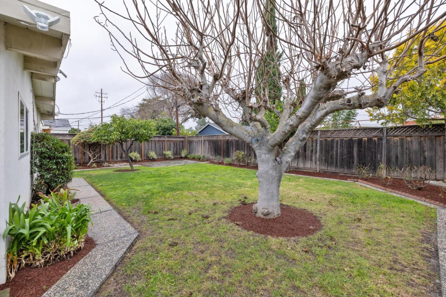 Detail Gallery Image 44 of 44 For 810 Emily Dr, Mountain View,  CA 94043 - 3 Beds | 1 Baths