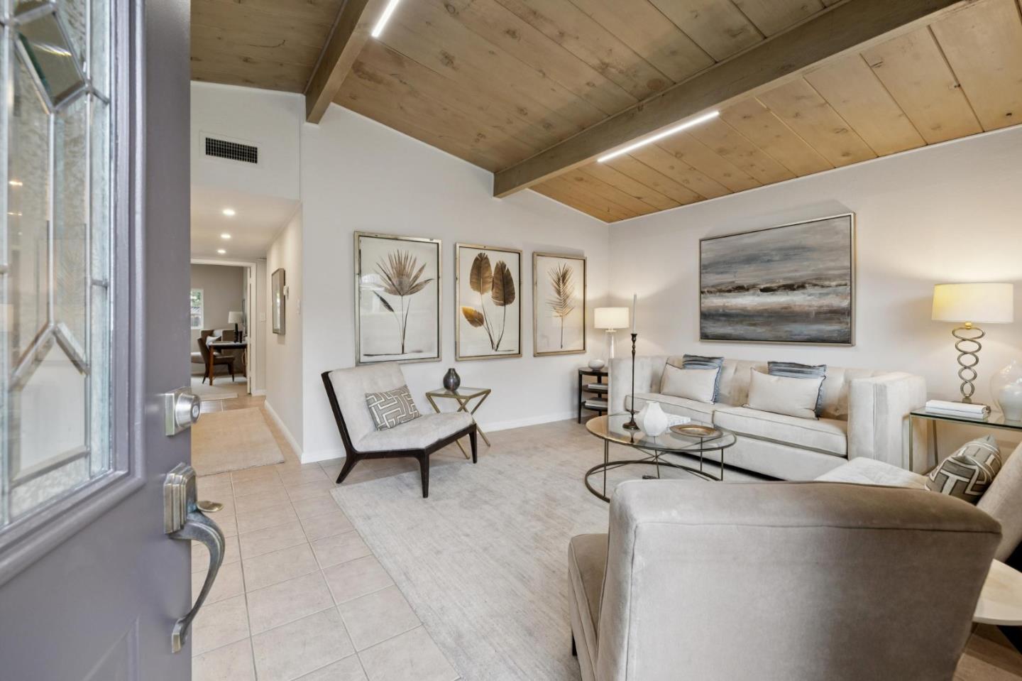 Detail Gallery Image 6 of 44 For 810 Emily Dr, Mountain View,  CA 94043 - 3 Beds | 1 Baths