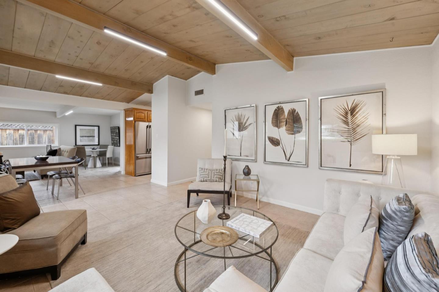 Detail Gallery Image 9 of 44 For 810 Emily Dr, Mountain View,  CA 94043 - 3 Beds | 1 Baths