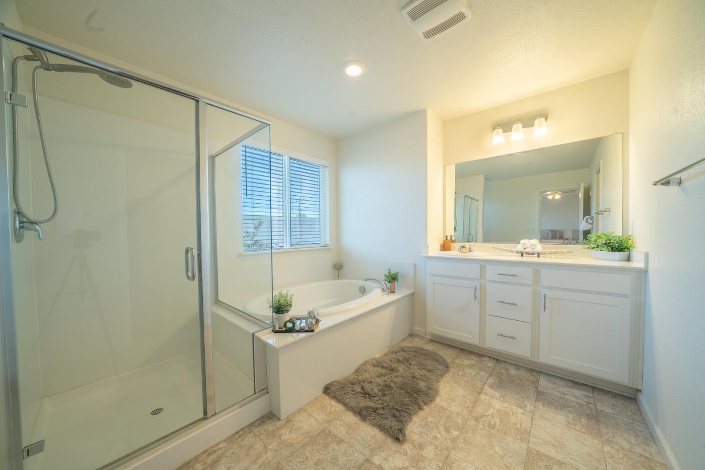 Detail Gallery Image 21 of 28 For 2683 Ocaso Way, Ceres,  CA 95307 - 4 Beds | 3 Baths