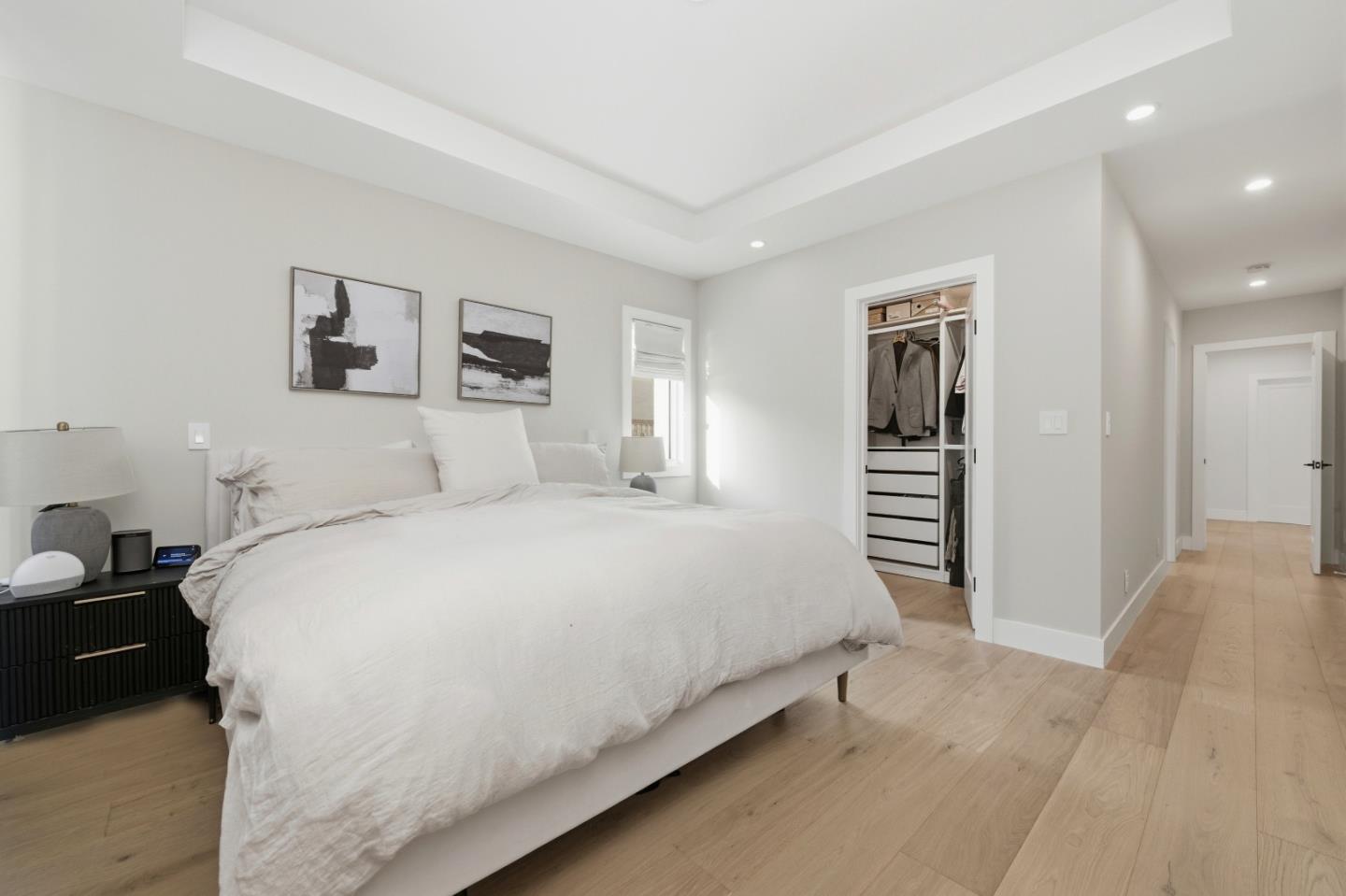 Detail Gallery Image 14 of 26 For 1129 Clovelly Ln, Burlingame,  CA 94010 - 3 Beds | 3 Baths