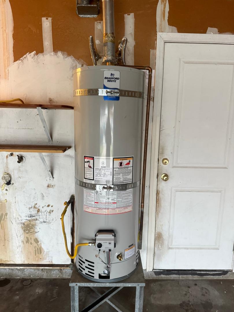 Detail Gallery Image 17 of 19 For 18650 Swaner Ave, Salinas,  CA 93906 - 3 Beds | 2 Baths