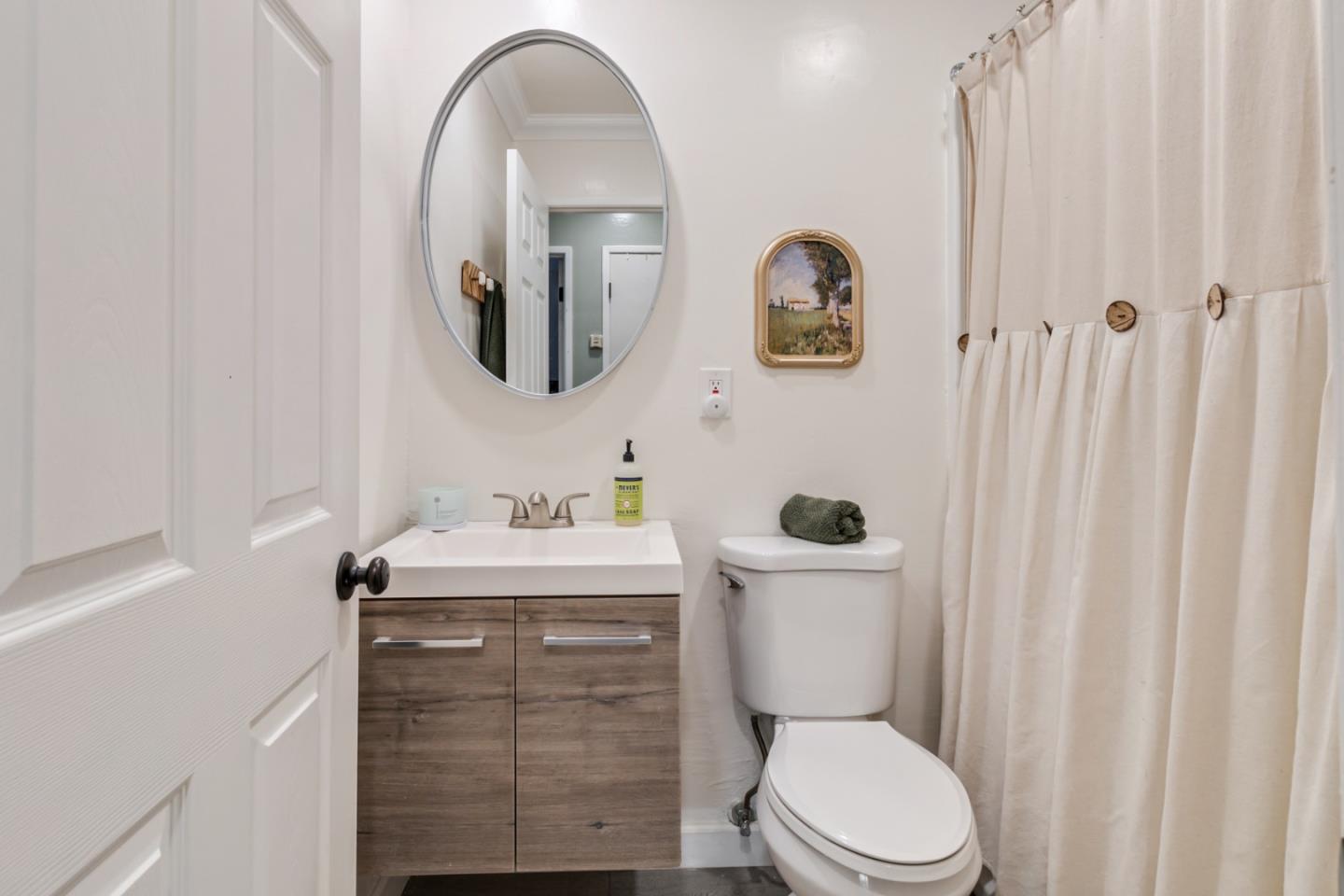 Detail Gallery Image 21 of 29 For 1667 Klamath Dr, Salinas,  CA 93906 - 4 Beds | 2 Baths