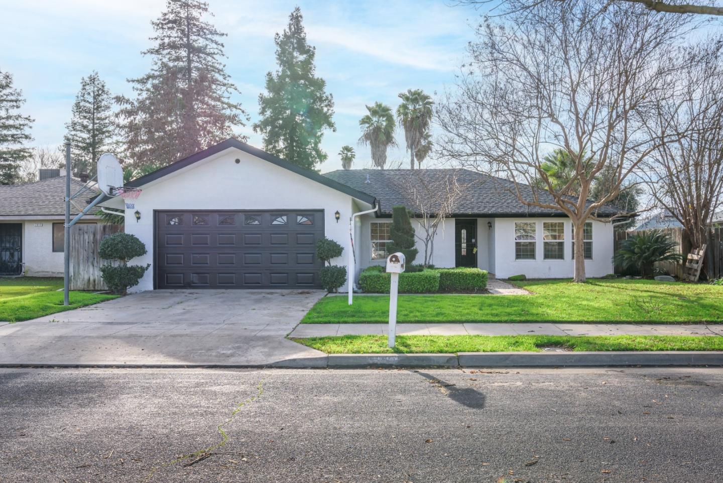 203 West Pearl Avenue, Stockton, CA, 95207