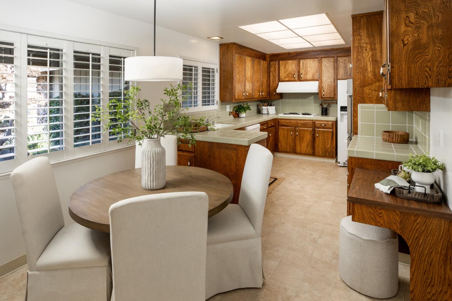 Detail Gallery Image 14 of 32 For 1506 Robsheal Dr, San Jose,  CA 95125 - 3 Beds | 2/1 Baths