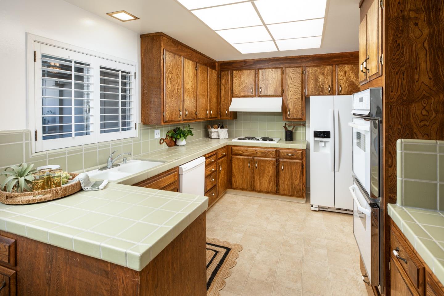 Detail Gallery Image 15 of 32 For 1506 Robsheal Dr, San Jose,  CA 95125 - 3 Beds | 2/1 Baths