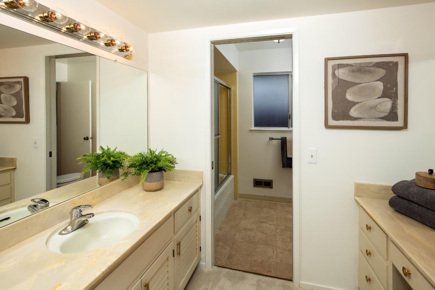 Detail Gallery Image 23 of 32 For 1506 Robsheal Dr, San Jose,  CA 95125 - 3 Beds | 2/1 Baths