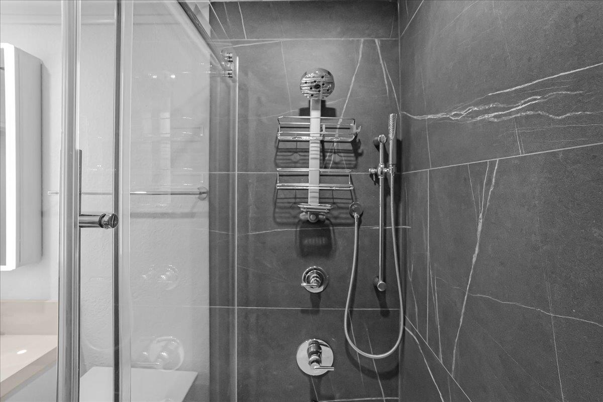 Detail Gallery Image 29 of 63 For 2014 La Terrace Cir, San Jose,  CA 95123 - 1 Beds | 1 Baths