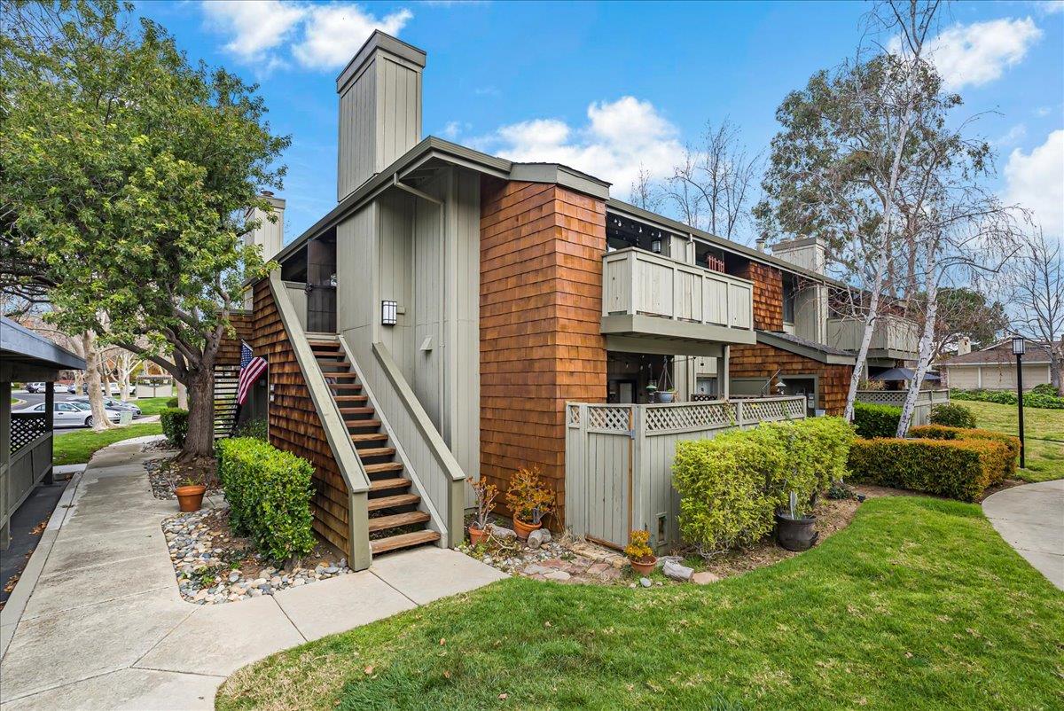 Detail Gallery Image 3 of 63 For 2014 La Terrace Cir, San Jose,  CA 95123 - 1 Beds | 1 Baths