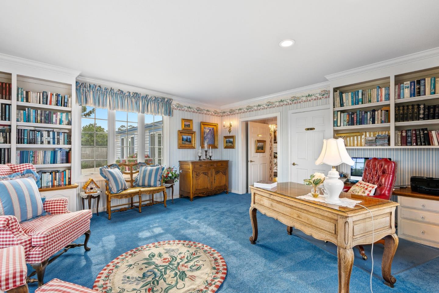 Detail Gallery Image 11 of 45 For 22 Hollins Dr, Santa Cruz,  CA 95060 - 4 Beds | 4 Baths