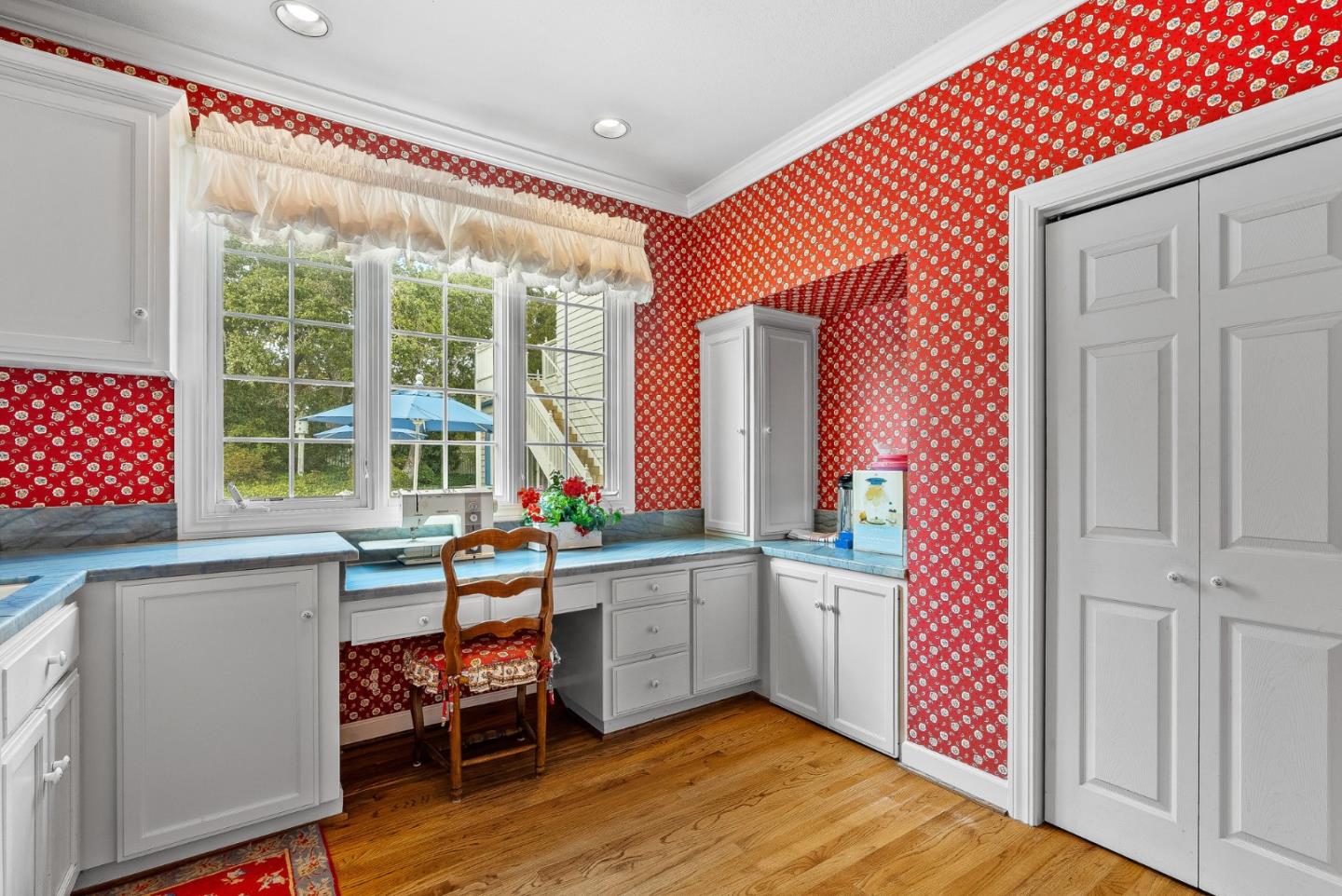 Detail Gallery Image 21 of 45 For 22 Hollins Dr, Santa Cruz,  CA 95060 - 4 Beds | 4 Baths