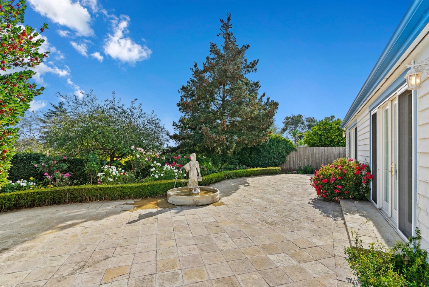 Detail Gallery Image 33 of 45 For 22 Hollins Dr, Santa Cruz,  CA 95060 - 4 Beds | 4 Baths