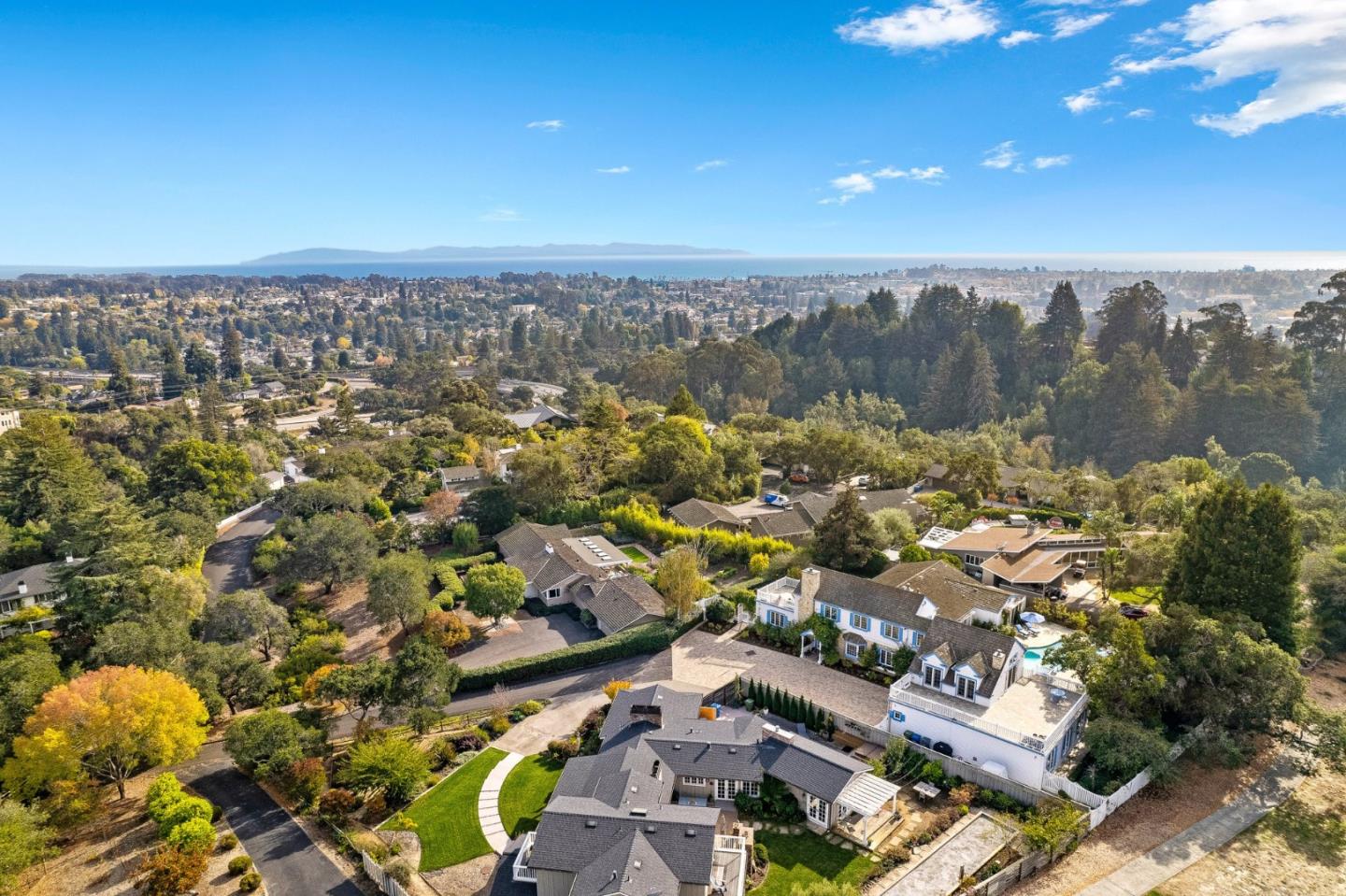 Detail Gallery Image 39 of 45 For 22 Hollins Dr, Santa Cruz,  CA 95060 - 4 Beds | 4 Baths